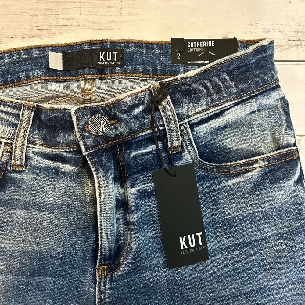 NWT KUT from the Kloth Catherine Boyfriend Jeans Size 2